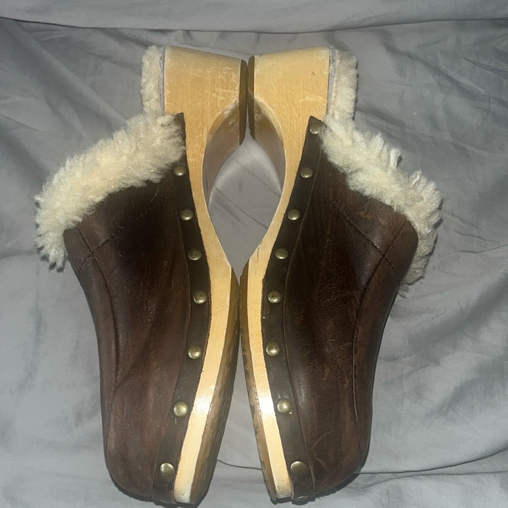 UGG Kalee Clogs Women’s 8 Brown Bomber Leather Sherpa Lined - Picture 7 of 15